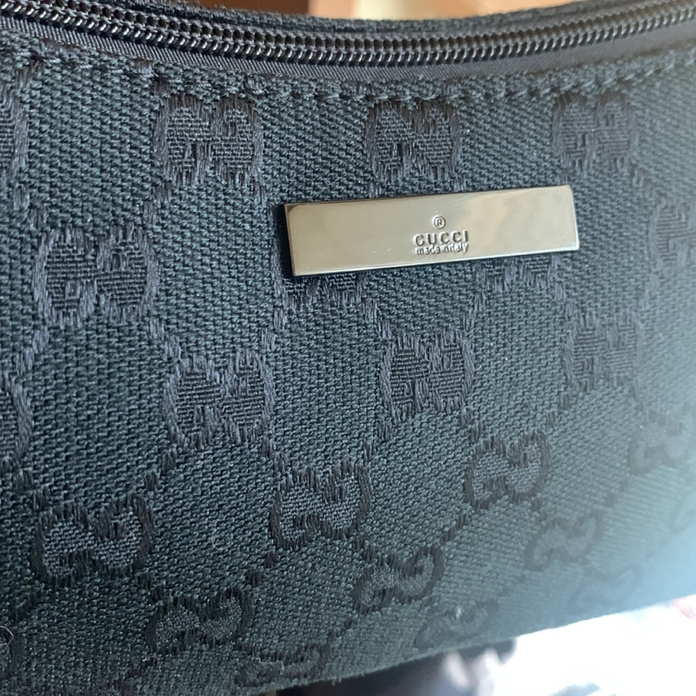 Gucci Boat Pochette Bag - Picture 16 of 16